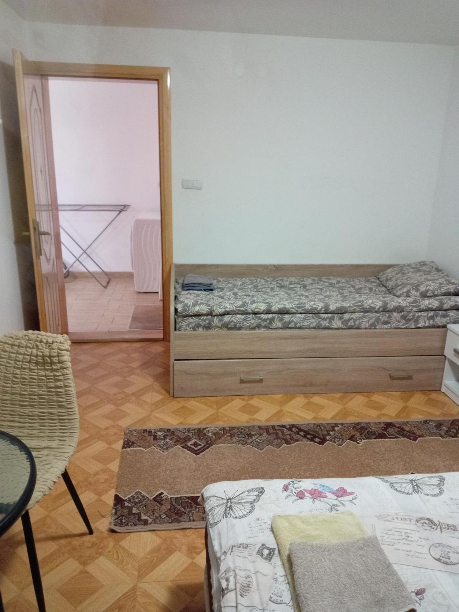 Vila Viktori Пирот Екстериор снимка
