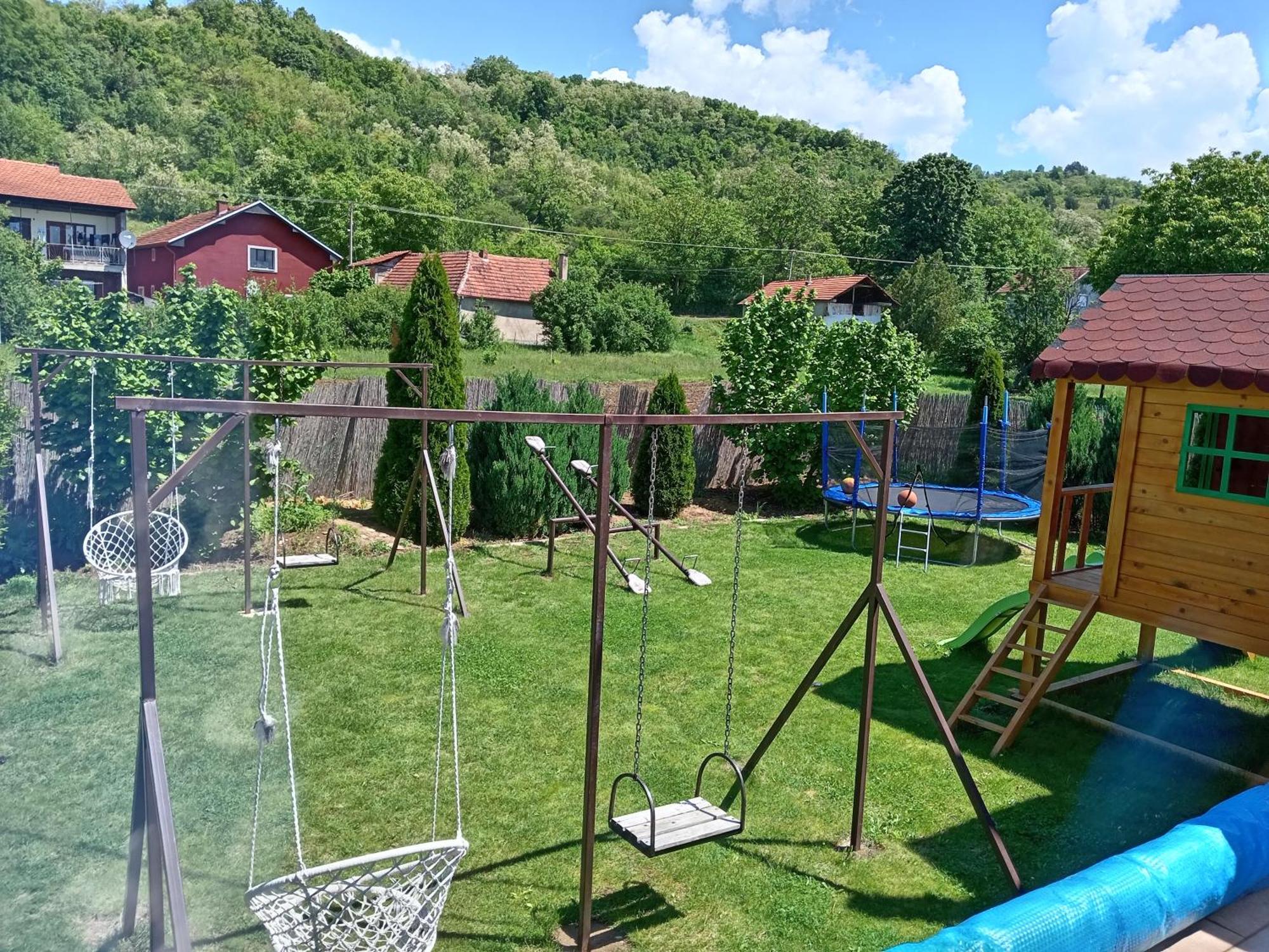Vila Viktori Пирот Екстериор снимка